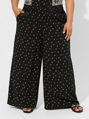 Torrid Pull-On Wide Leg Challis Smocked Waist High-Rise Pant